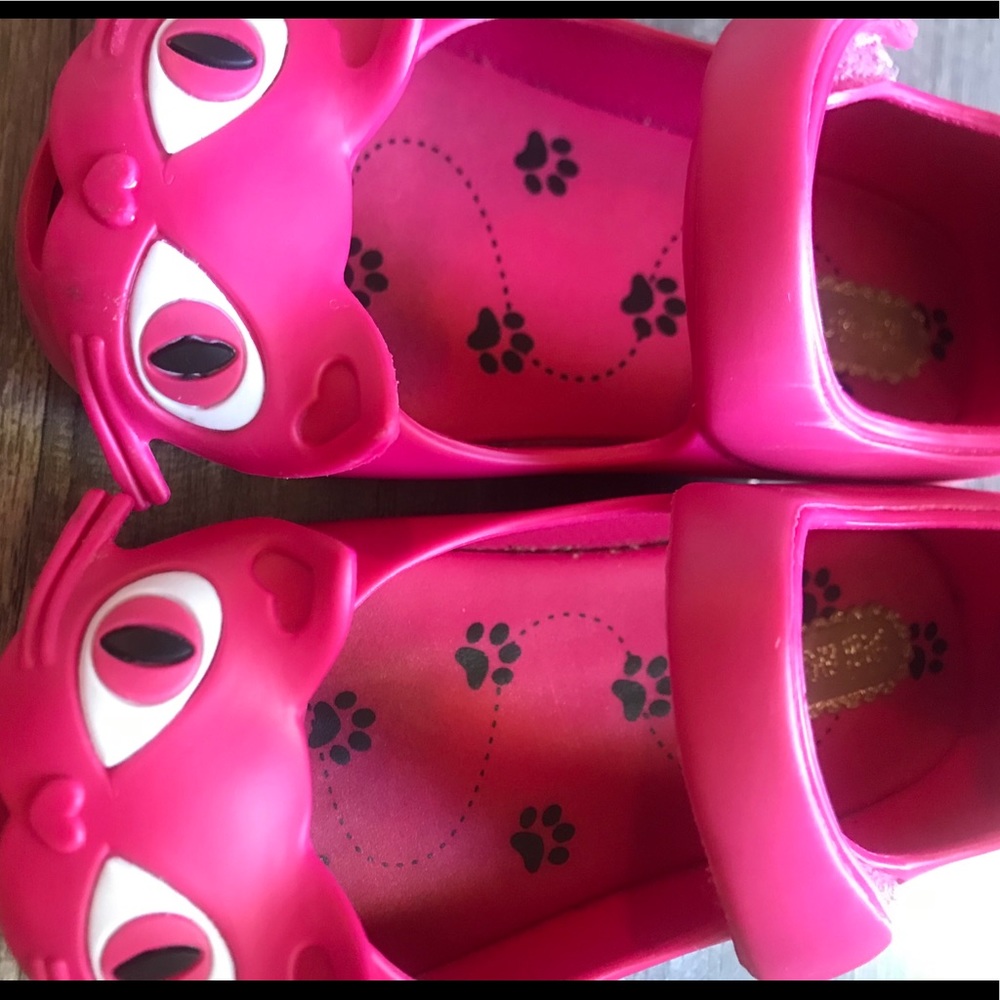 SOLD! Toddler size 5 hot pink Mini Melissa Cats